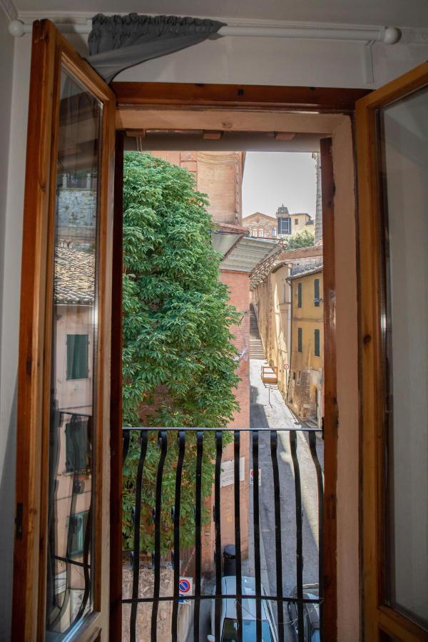 La Conca Apartment: A View On The Roman Aqueduct Perugia Eksteriør bilde